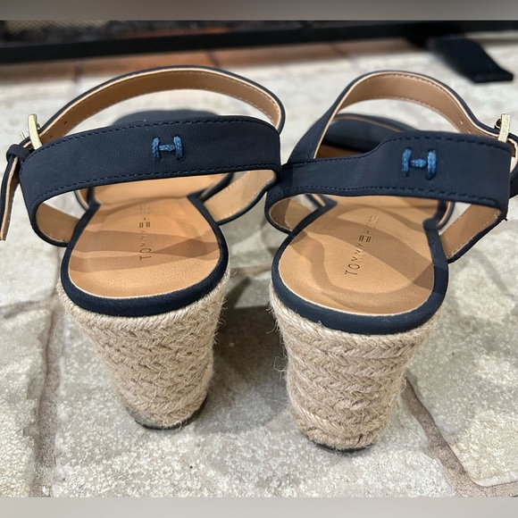 Tommy Hilfiger Women's Navy Wedge Sandals - Picture 3 of 3